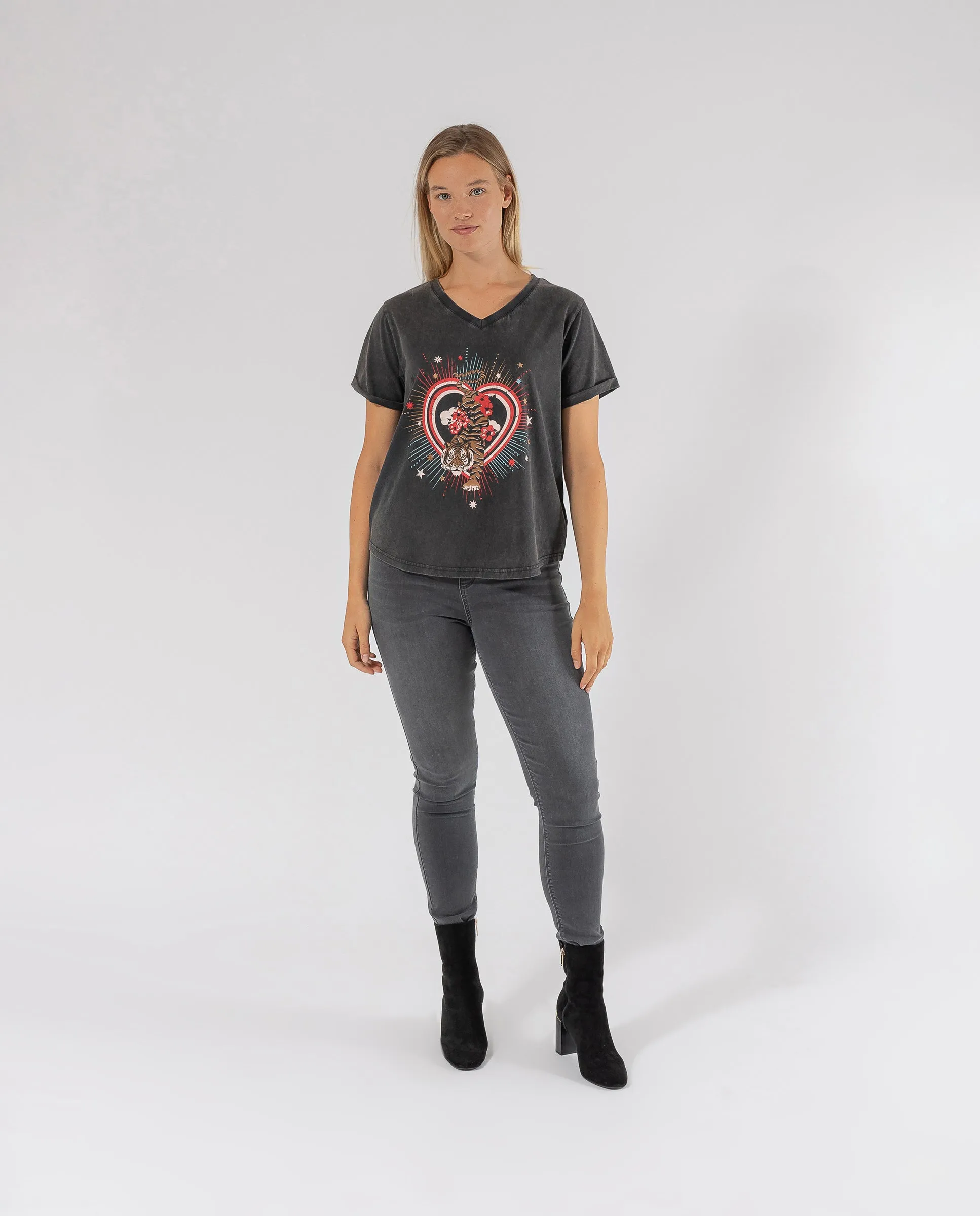 CAMISETA ESTAMPACION TIGRE CON APLIQUES STRASS GRIS OSCURO