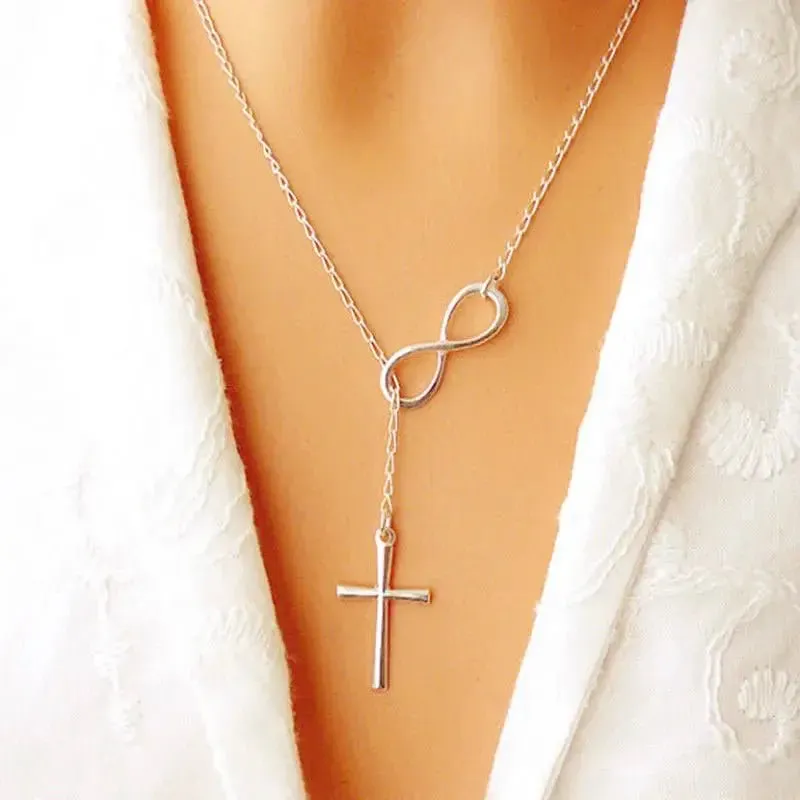 Collier Croix d'Infini