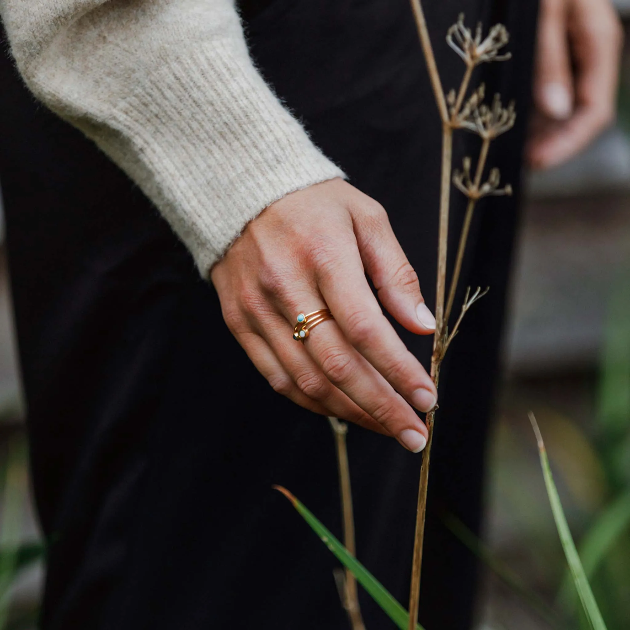 Turquoise Mano Ring